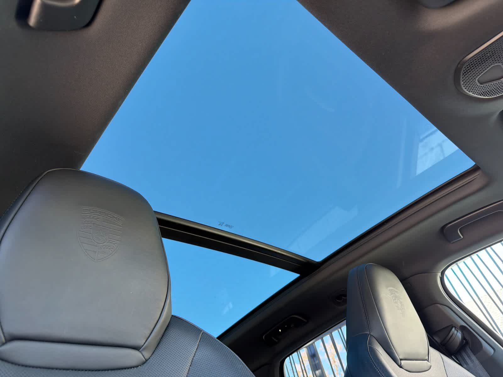 Certified 2024 Porsche Cayenne AWD/4WD image 18
