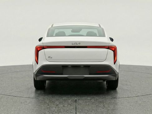 Used 2025 Kia K4 LXS image 7