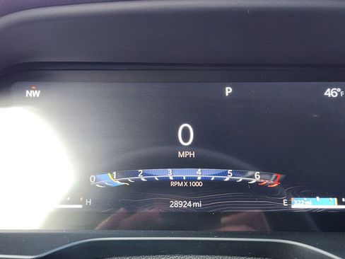 Used 2024 Jeep Grand Cherokee L Limited w/ Luxury Tech Group II image 17