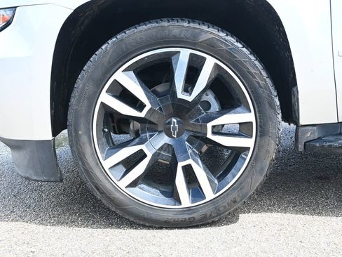 Used 2018 Chevrolet Tahoe Premier AWD/4WD image 7