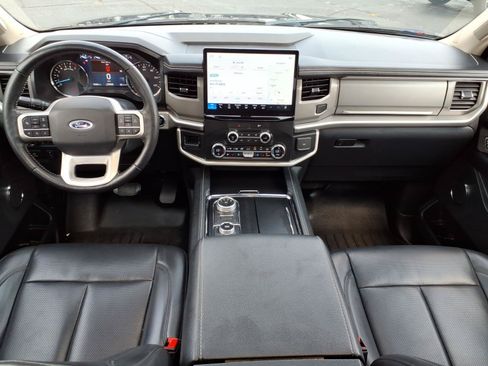 Used 2022 Ford Expedition XLT AWD/4WD image 11