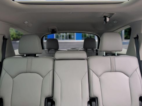 Used 2025 Honda Pilot Touring image 26