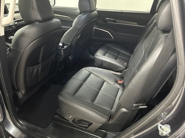 Used 2022 Kia Telluride EX w/ EX Premium Package AWD/4WD image 15