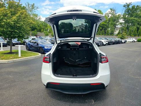 Used 2021 Tesla Model Y Long Range AWD/4WD image 10