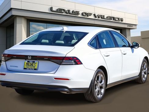 Used 2024 Honda Accord EX image 4