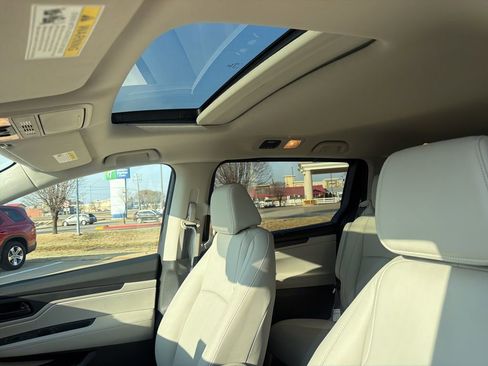 Certified 2026 Honda Odyssey EX-L image 17