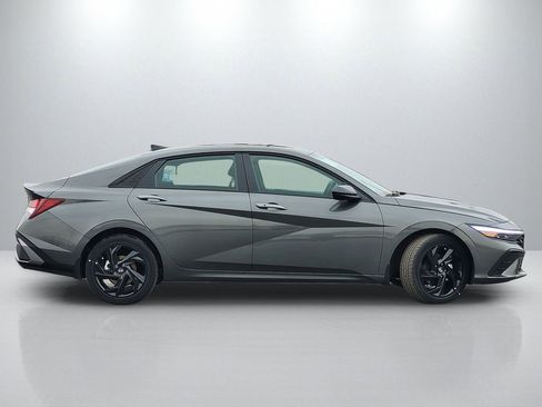 New 2026 Hyundai Elantra Sport image 3