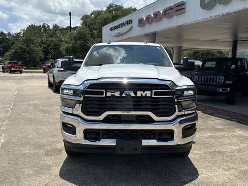 Used 2026 RAM 2500 Big Horn AWD/4WD image 2