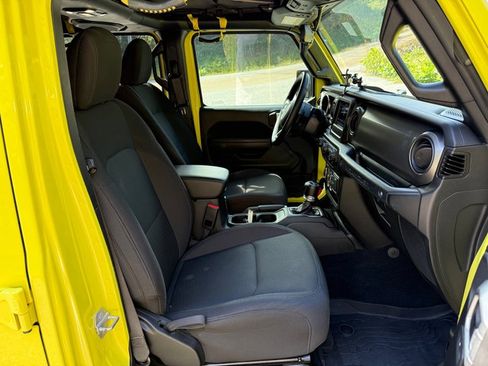 Used 2022 Jeep Wrangler Unlimited Sport image 22
