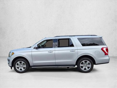 Used 2019 Ford Expedition Max XLT w/ Equipment Group 202A RWD image 3