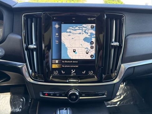 Used 2020 Volvo V90 T6 Cross Country AWD/4WD image 24
