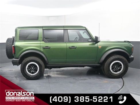 Used 2025 Ford Bronco Badlands w/ Sasquatch Package image 2