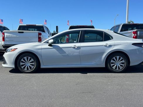 Used 2022 Toyota Camry LE FWD image 8