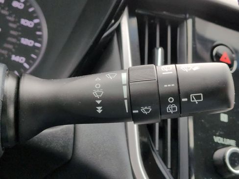 Used 2022 Subaru Outback Premium image 26