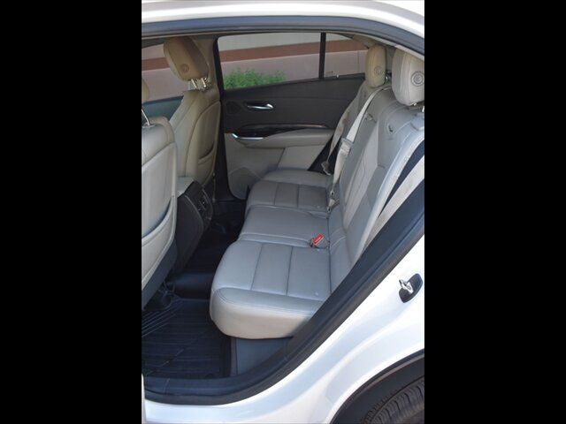 Used 2020 Cadillac XT4 Premium Luxury FWD image 19