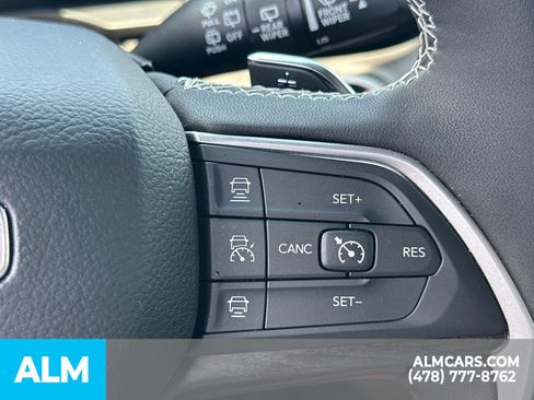 Used 2025 Jeep Grand Cherokee Limited AWD/4WD image 31