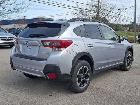 Used 2023 Subaru Crosstrek 2.0i Premium AWD/4WD image 9