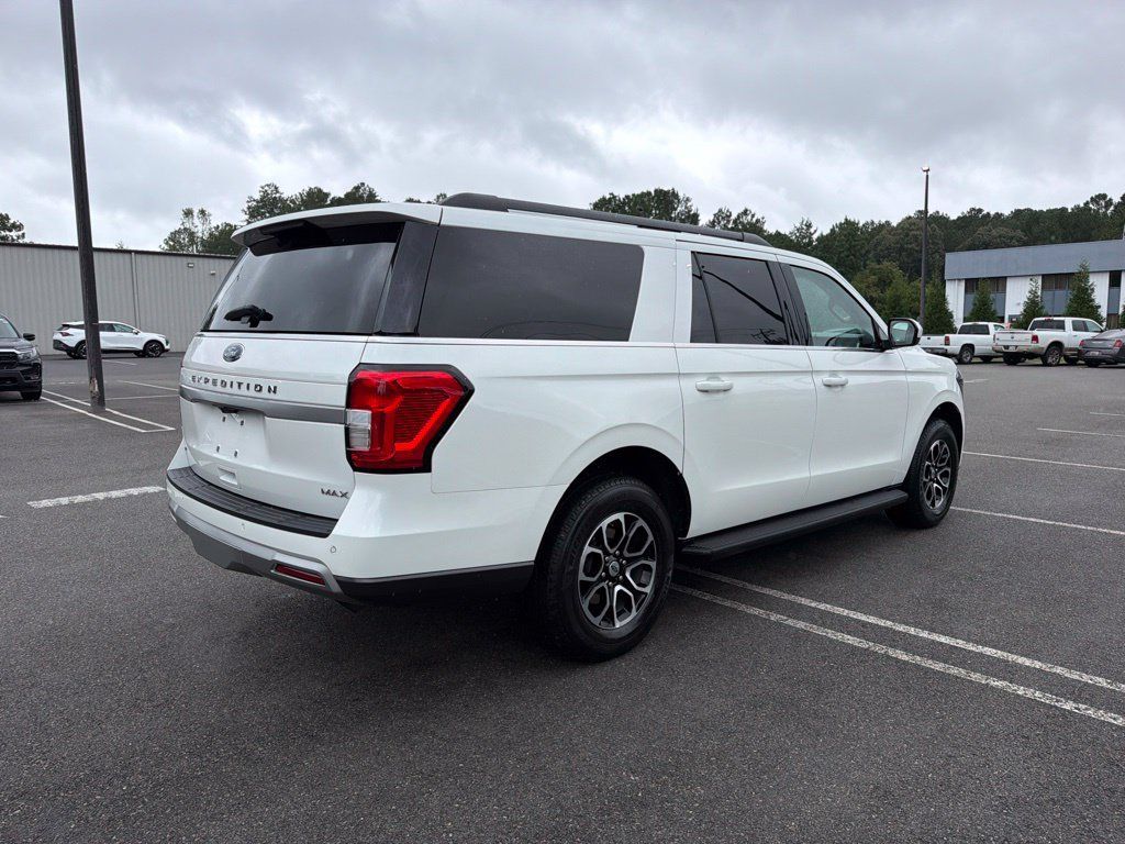 Used 2024 Ford Expedition Max XLT AWD/4WD image 5