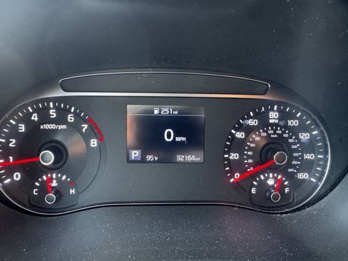 Certified 2022 Kia Soul LX FWD image 21