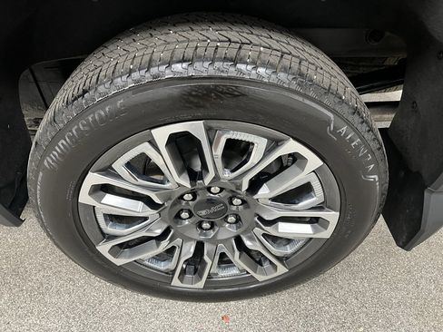 Used 2024 GMC Sierra 1500 Denali Ultimate image 20