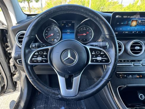 Used 2021 Mercedes-Benz GLC 300 4MATIC image 24