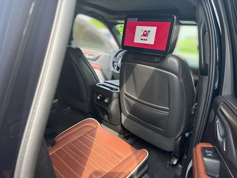 Certified 2023 GMC Yukon Denali Ultimate AWD/4WD image 34