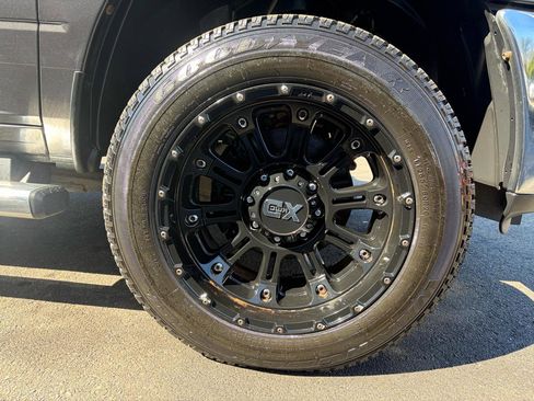 Used 2016 RAM 2500 Tradesman w/ Chrome Appearance Group image 16