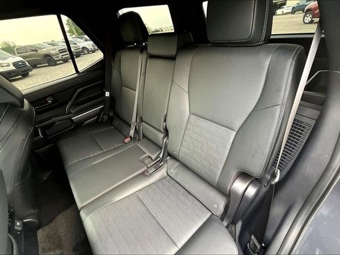 Used 2025 Toyota 4Runner TRD Off-Road Premium AWD/4WD image 21