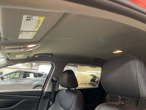 Used 2020 Hyundai Santa Fe SEL w/ Convenience Package AWD/4WD image 13