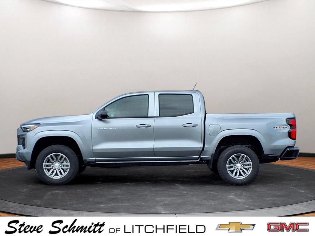 New 2026 Chevrolet Colorado LT w/ LT Convenience Package AWD/4WD image 2