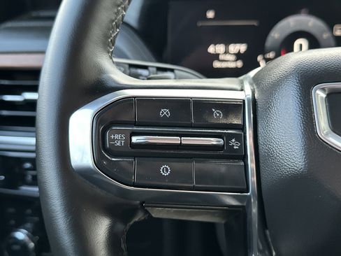 Certified 2025 GMC Yukon Denali image 18