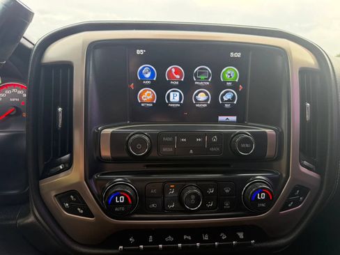 Used 2016 GMC Sierra 2500 Denali w/ Duramax Plus Package AWD/4WD image 43