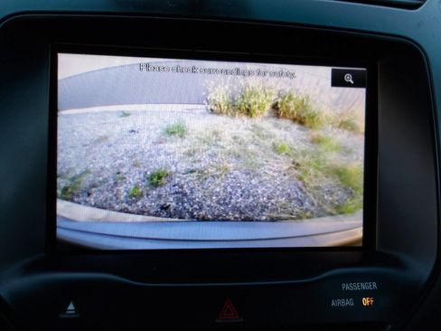 Used 2011 Chrysler 200 Touring image 5