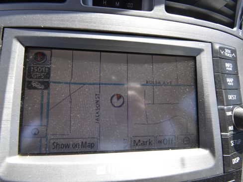 Used 2011 Toyota Avalon Limited FWD image 10