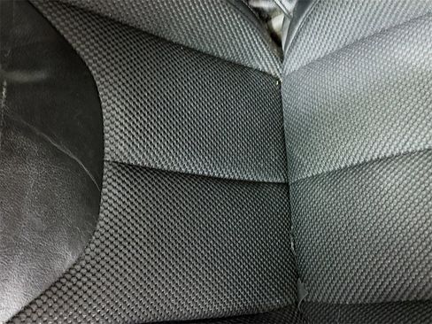 Used 2017 Jeep Wrangler Unlimited Sahara image 18