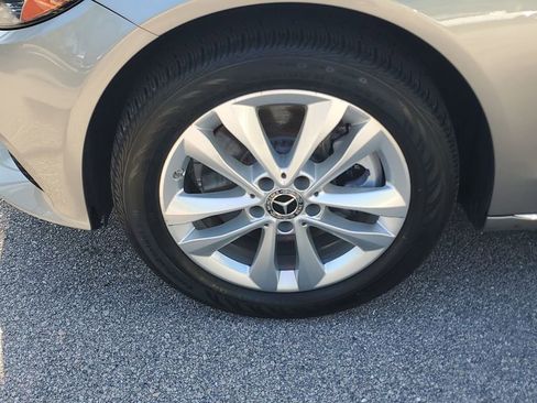 Used 2019 Mercedes-Benz C 300 4MATIC Sedan image 11