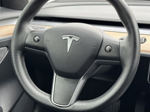 Used 2022 Tesla Model 3 Long Range AWD/4WD image 25