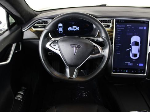 Used 2016 Tesla Model S 70 image 9