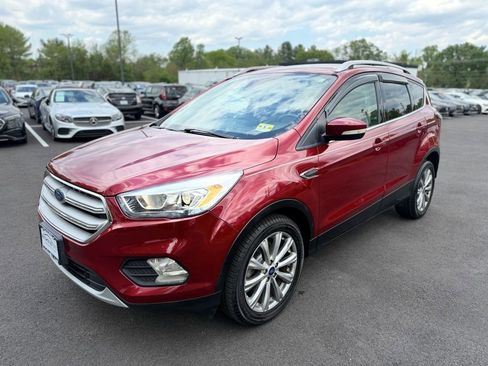 Used 2017 Ford Escape Titanium FWD image 7