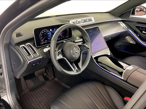 Certified 2025 Mercedes-Benz S 500 4MATIC image 11