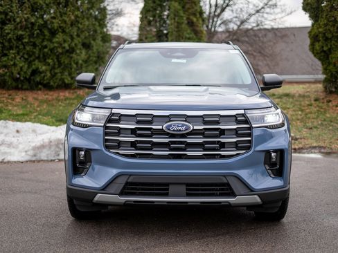 New 2026 Ford Explorer Active w/ Active Comfort Package image 2