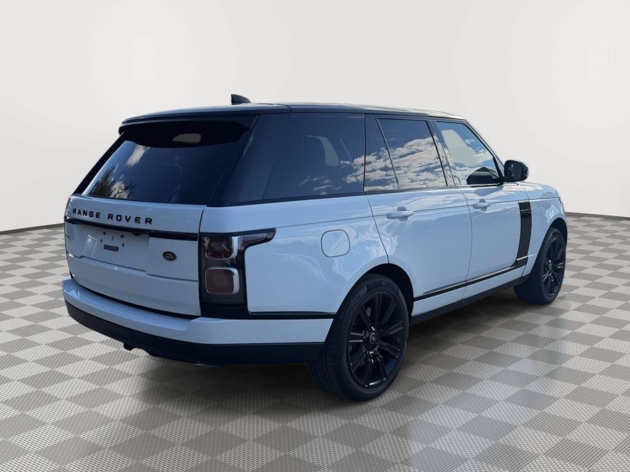 Used 2018 Land Rover Range Rover HSE AWD/4WD image 9