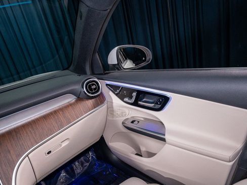 Certified 2026 Mercedes-Benz GLC 300 image 21