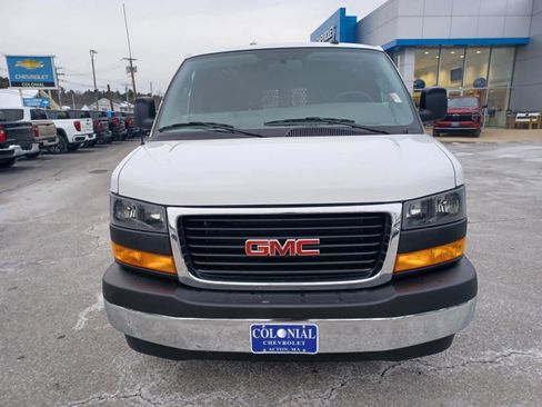 Used 2024 GMC Savana 2500 w/ Driver Convenience Package image 17