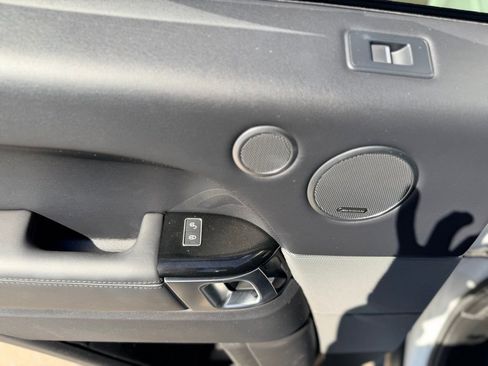 Used 2016 Land Rover Range Rover Sport HSE image 33