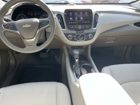 Used 2021 Chevrolet Malibu LS image 13