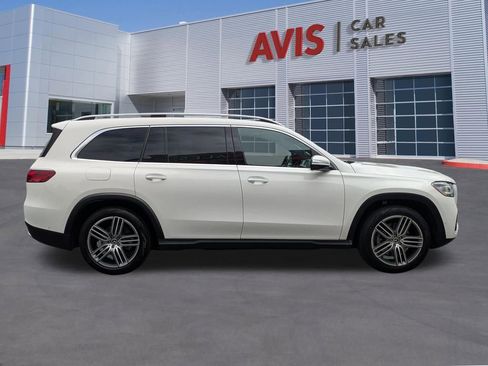 Used 2025 Mercedes-Benz GLS 450 4MATIC image 5