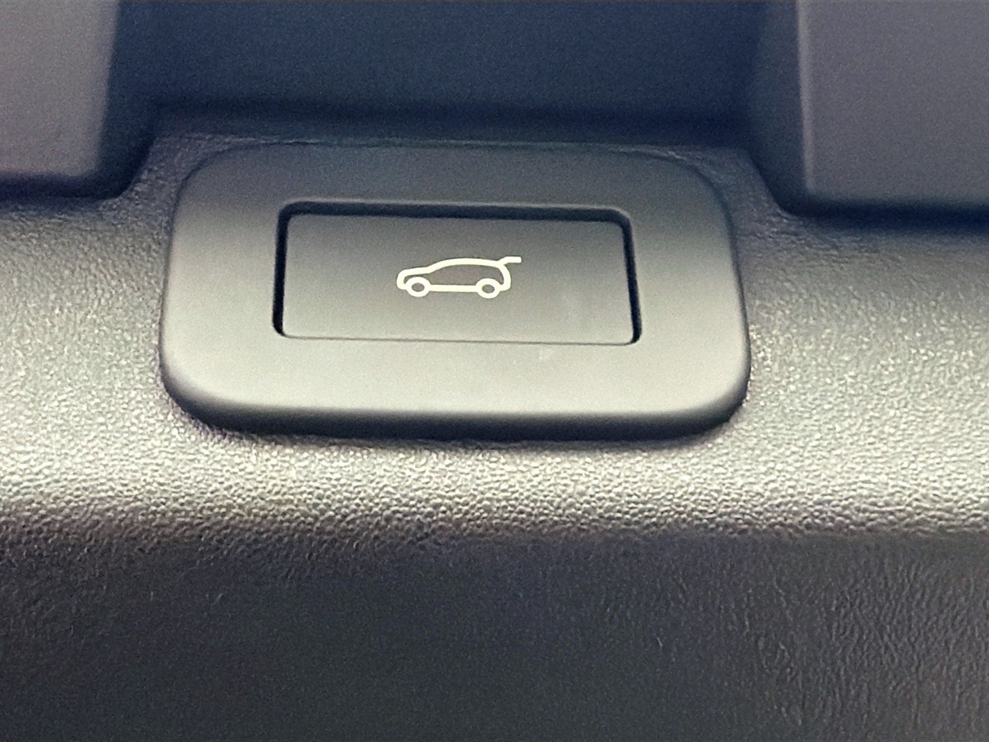 New 2026 Land Rover Discovery Limited Edition AWD/4WD image 14