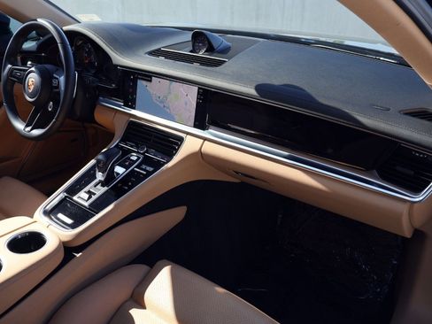 Certified 2023 Porsche Panamera image 25