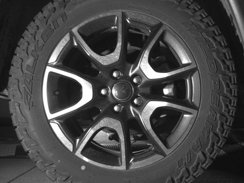 Used 2025 Jeep Compass Trailhawk AWD/4WD image 15
